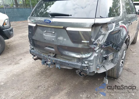 2016 Ford Explorer Sport z USA, uszkodzony, nr VIN 1FM5K8GT3GGD21204